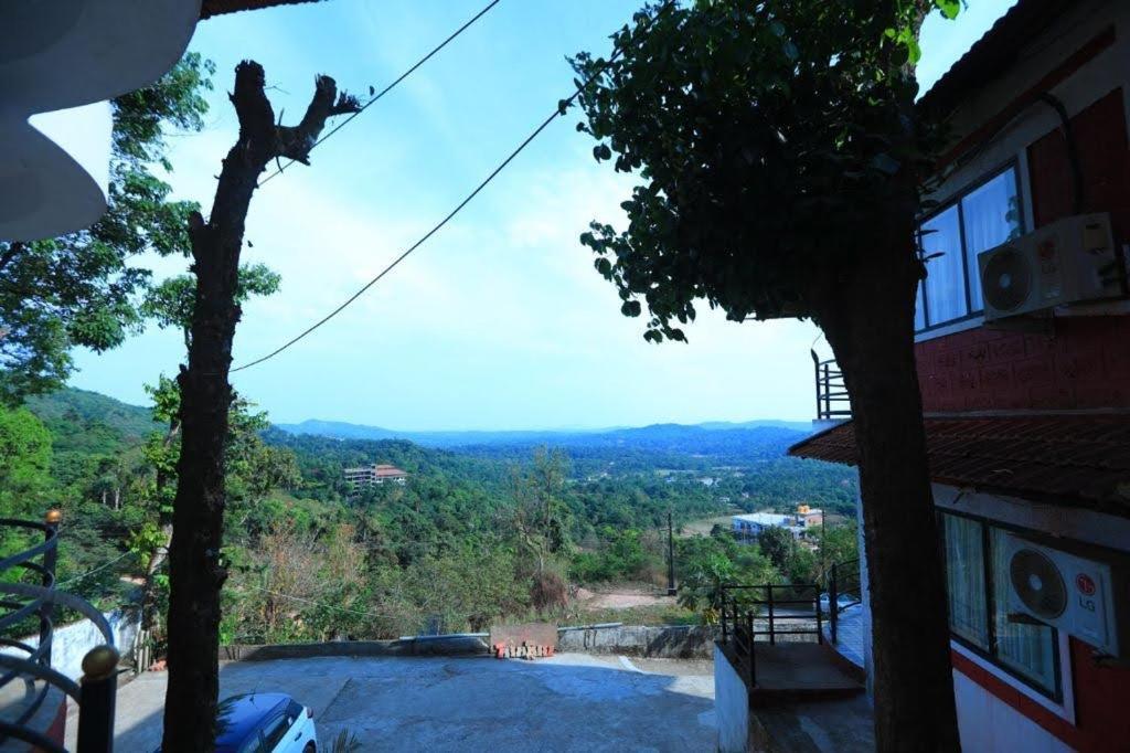 Wanders In Travel Company Ξενοδοχείο Madikeri Εξωτερικό φωτογραφία