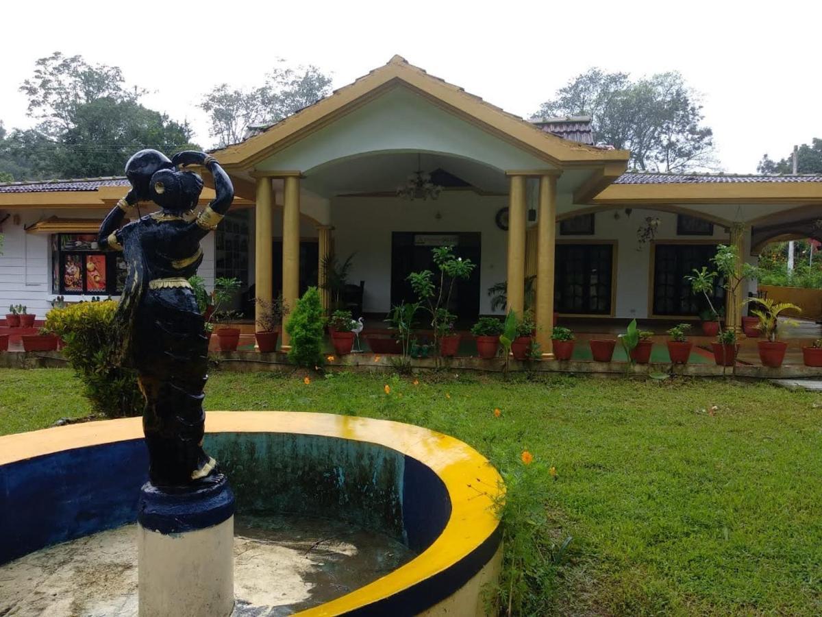 Wanders In Travel Company Ξενοδοχείο Madikeri Εξωτερικό φωτογραφία