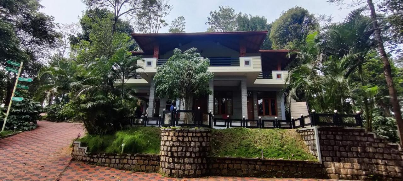 Wanders In Travel Company Ξενοδοχείο Madikeri Εξωτερικό φωτογραφία
