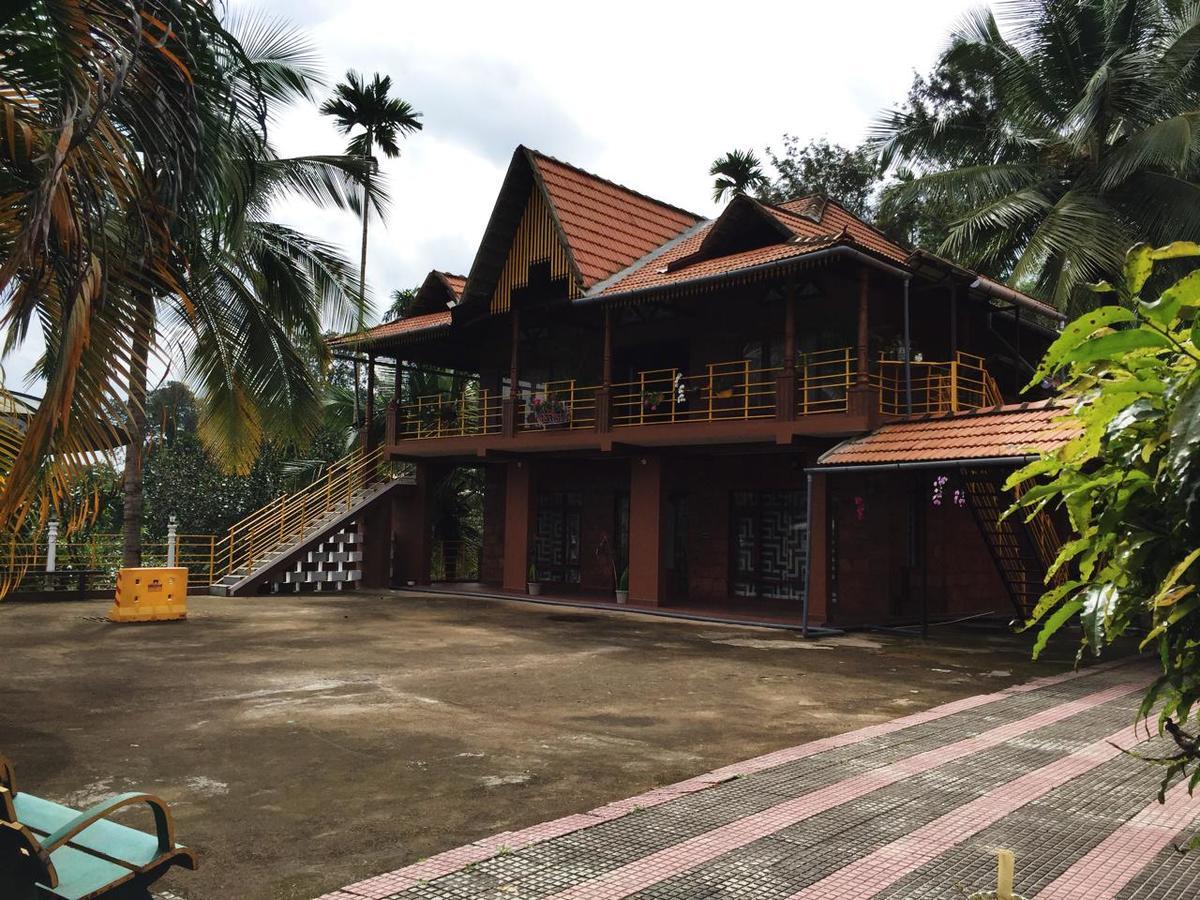Wanders In Travel Company Ξενοδοχείο Madikeri Εξωτερικό φωτογραφία