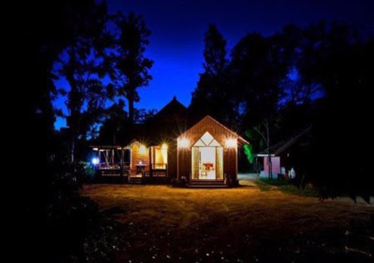 Wanders In Travel Company Ξενοδοχείο Madikeri Εξωτερικό φωτογραφία